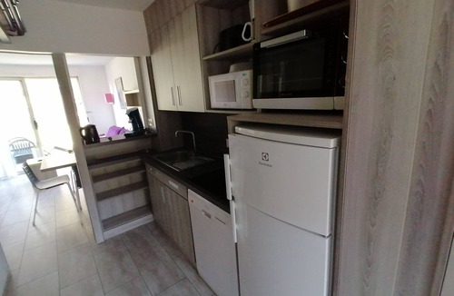 Boulouris-sur-Mer Apartment | Weekly rental garden level in quiet residence with swimming pool