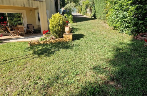 Gemenos House | Welcome to Provence! T2 air-conditioned, 70 m2, Secure parking, Garden with trees WIFI