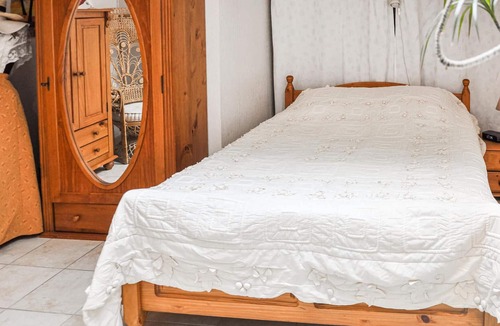 Rognonas House | Welcome to this welcoming and homey cottage with private swimming pool.
