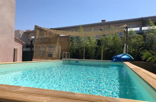 Les Pennes-Mirabeau Bed & Breakfast | WHY NOT Marseille
