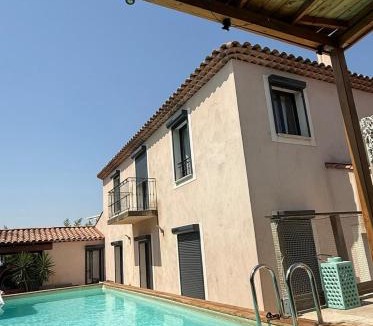 Les Pennes-Mirabeau Bed & Breakfast | WHY NOT Marseille