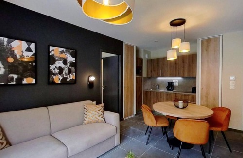 Saint-Etienne-de-Tinee Apartment | Wifi, 350m from resort center, swimming pool, sauna, hammam, tv, ski locker, 42m², Auron