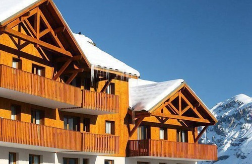 Puy-Saint-Vincent Apartment | Wifi, Ground floor, swimming pool, balcony, parking, tv, ski locker, 39m², Puy-Saint-Vincent