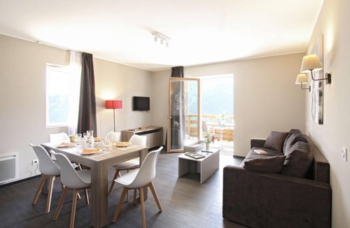 Pra Loup Apartment | Wifi, swimming pool, tv, ski locker, 46m², Pra Loup