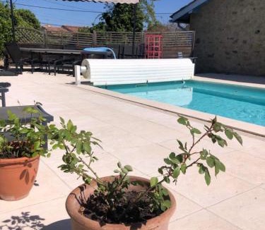 Saint-Genies-de-Fontedit Villa | Winemaker’s House with pool near the sea