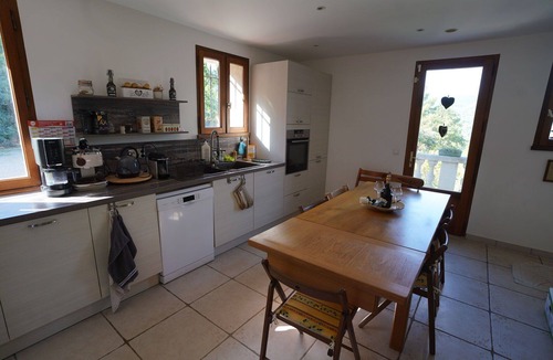 Draguignan Villa | Wonderful private villa with private pool, A/C, WIFI, TV, terrace, pets allowed and panoramic view