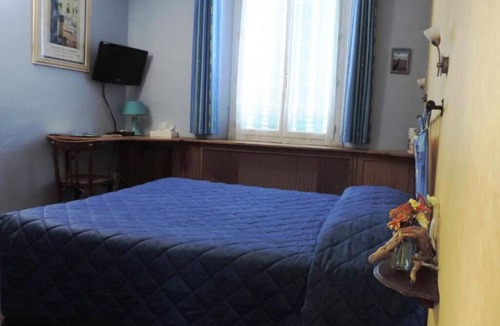 Digne-les-Bains Hotel | Your Oasis of Comfort! Free Parking, Near Digne-les-Bains