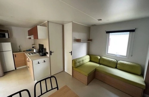 Villeneuve-les-Maguelone House | ZEcamping 2* piscine mobil-home TV clim 32m2 4 pers