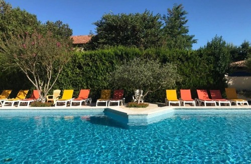 St.-Remy-de-Provence House | ZEcamping 3* pataugeoire piscine locatif TV clim 18m2 2 pers