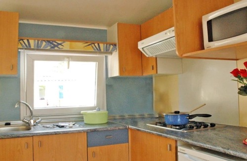 Beynes House | ZEcamping 3 étoiles piscine animaux acceptés locatif clim 25m2 4 pers