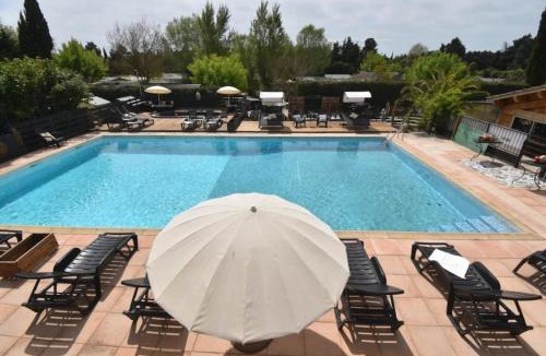 Paluds de Noves Ski Chalet | ZEcamping 4 étoiles pet friendly piscine et pétanque au cœur des Alpilles