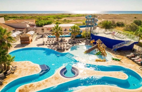 Torreilles House | ZEcamping 4* animé 500m plage piscine dog friendly locatif clim 28m2