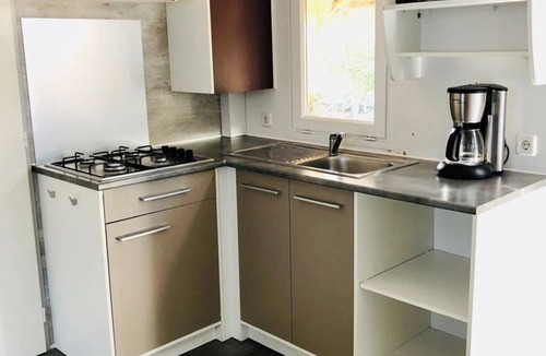 Sigean House | ZEcamping 3 étoiles piscine chauffée mobil-home TV clim 33m2 6 pers