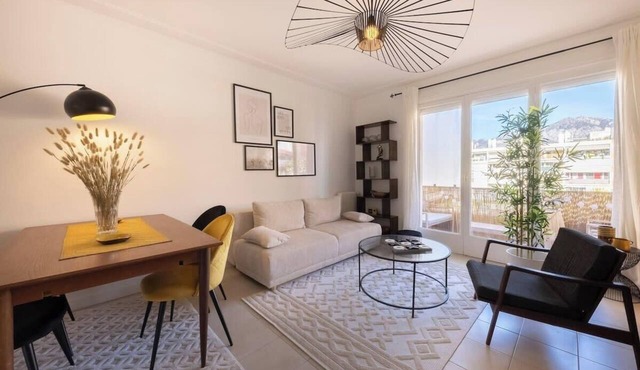 06B - Beautiful apartment with terrace sea view