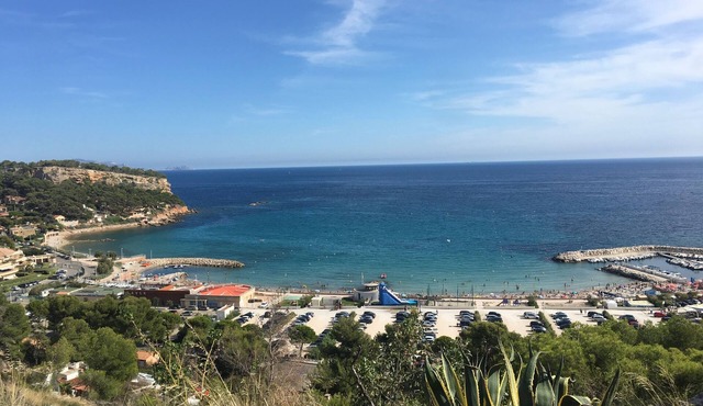1-ROOM APARTMENT WITH PANORAMIC SEA VIEW CARRY-LE-ROUET