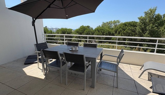 100m from the sandy beach - sea view