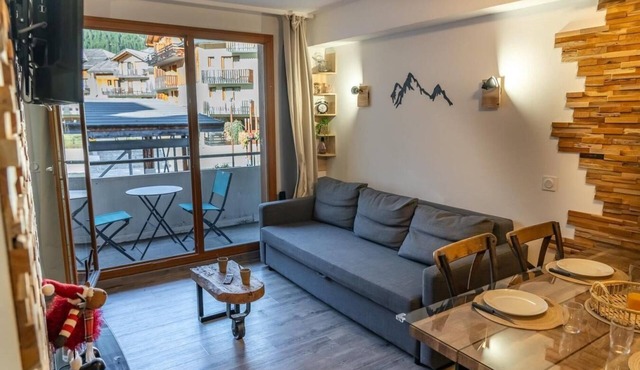 1st floor, swimming pool, sauna, balcony, fireplace or stove, tv, ski locker, 35m², Les Orres