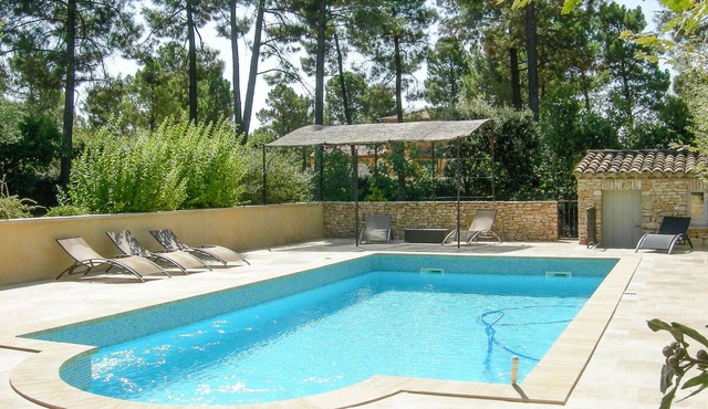 2 bedroom amazing home in Roussillon