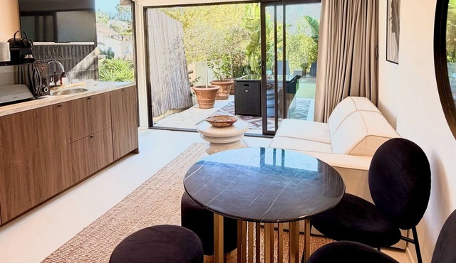 2 new bedrooms in Sainte-Maxime with luxury sea garden