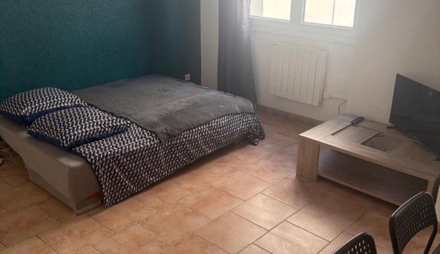 2 pièces cour et rue