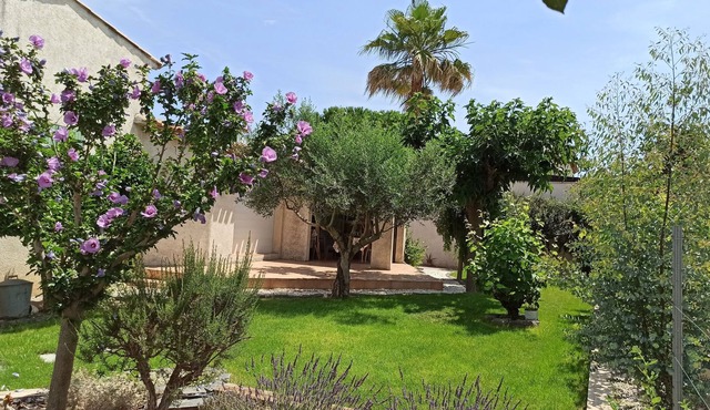 2 steps from the sea all inclusive, quiet but close to attractive places