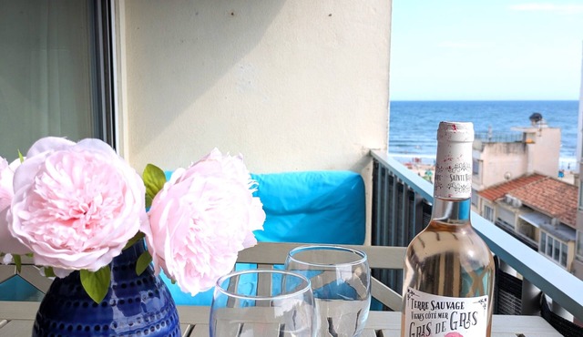 2BR Terrace SEA VIEW * WIFI * Pet Friendly *
