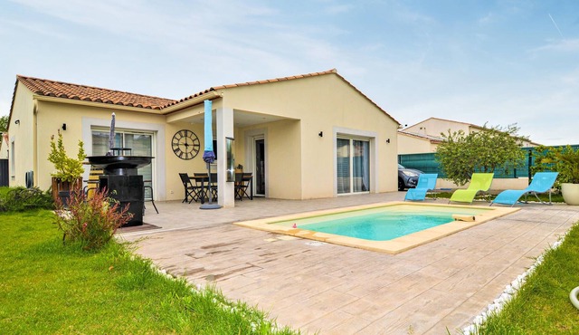 3 bedroom accommodation in St Victor la Coste