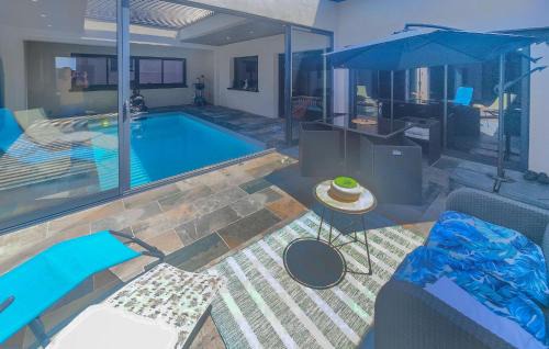 3 Bedroom Stunning Home In Nissan-Lez-Enserune