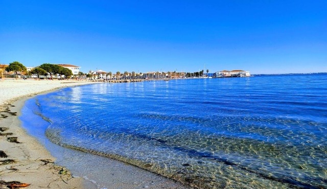 3-room apartment, 60 m², 2 bathrooms, 4-minute walk from the beach, 42 m² terrace