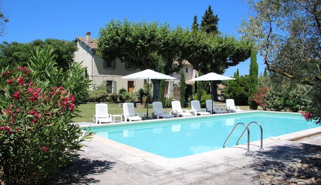 3-star vacation rental at Mas des Cyprès in Saint-Andiol