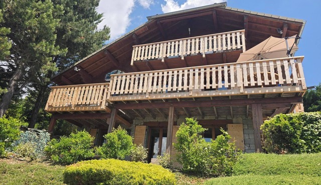 37 m2 apartment in RDC chalet with south-facing lake view