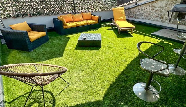 5 bedroom awesome home in Bourdic