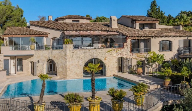 550-square-meter vacation rental home in Mougins