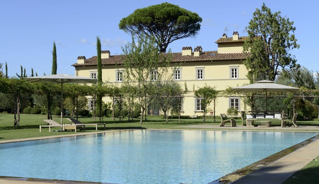 6 bedroom luxury villa, private pool, spa, wine cellar, maid service, Lucca 5KM