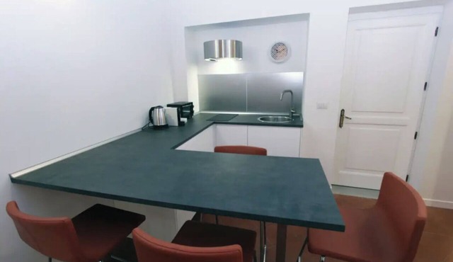 A Modern and Large 3 Bedrooms Apartment near Piazza Navona