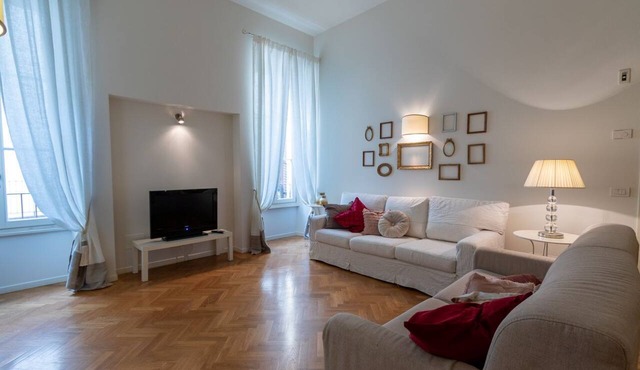 ADVERONA FLAT- VERONA JOURNEYS IN THE CITY CENTRE WITH PARKING