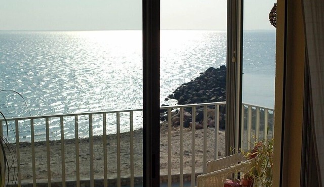Air-conditioned apartment with garage for rent in Mèze, Hérault