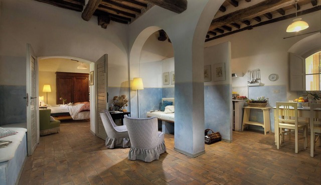 ALLEGRETTI AGRITURISMO nestled in the hills of chianti senese