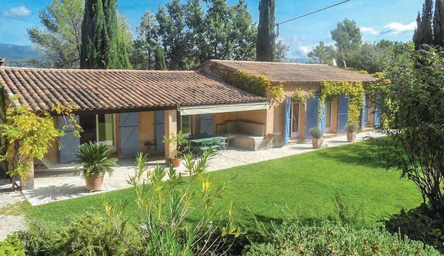 Amazing home in Tourrettes