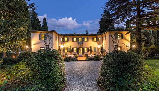 An Exquisite Expression of Luxury: a 1600s Hunting Lodge