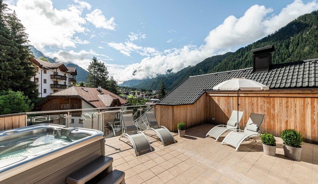 Apartment "Cinch Residenz Bun Sté" with Mountain View, Sauna & Balcony