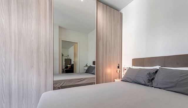 Apartment 'Appartamento Maripi' with Balcony, Wi-Fi and Air Conditioning