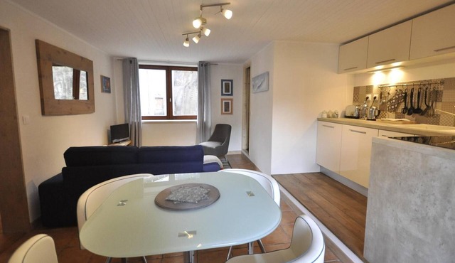 Apartment 'Appartement Deux Chambres' with Mountain View, Private Terrace and Wi-Fi