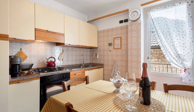 Apartment 'Casa Heidi' with Mountain View, Shared Garden and Wi-Fi