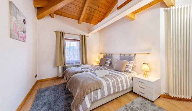 Apartment 'Casa Felice Venas' with Mountain View, Balcony and Wi-Fi