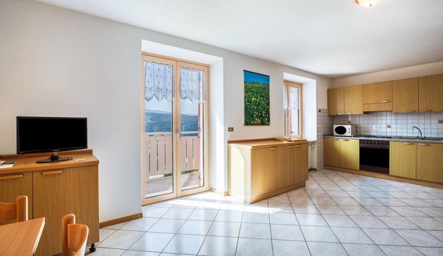 Apartment 'Casa vacanze Rosa 5' with Mountain View, Balcony and Wi-Fi