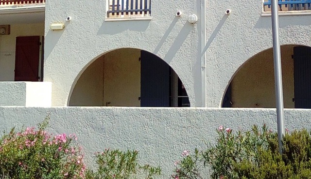Apartment Cerberus T2 for 4 people on the seafront 30m2 + 2 terraces