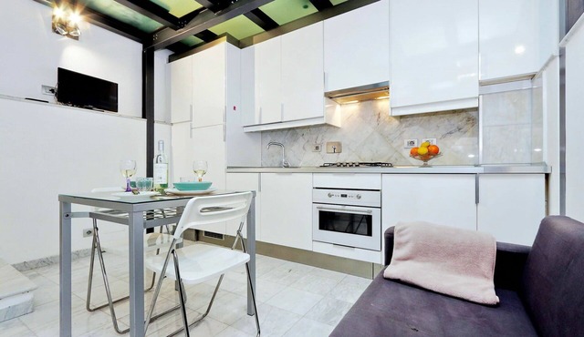 Apartment in Rome with 0 bedrooms sleeps 2