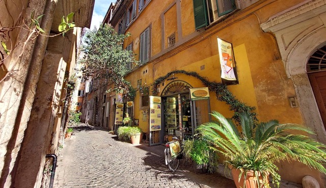 Apartment in Rome with 1 bedrooms sleeps 4