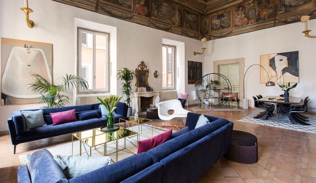 Apartment in Rome with 5 bedrooms sleeps 12